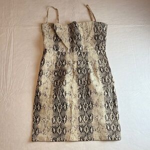 Lioness Women's Beige Black Snake Print Mini Dress Back Zip Side Slit Size S